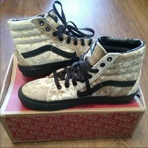 Vans High Top Gold NWT